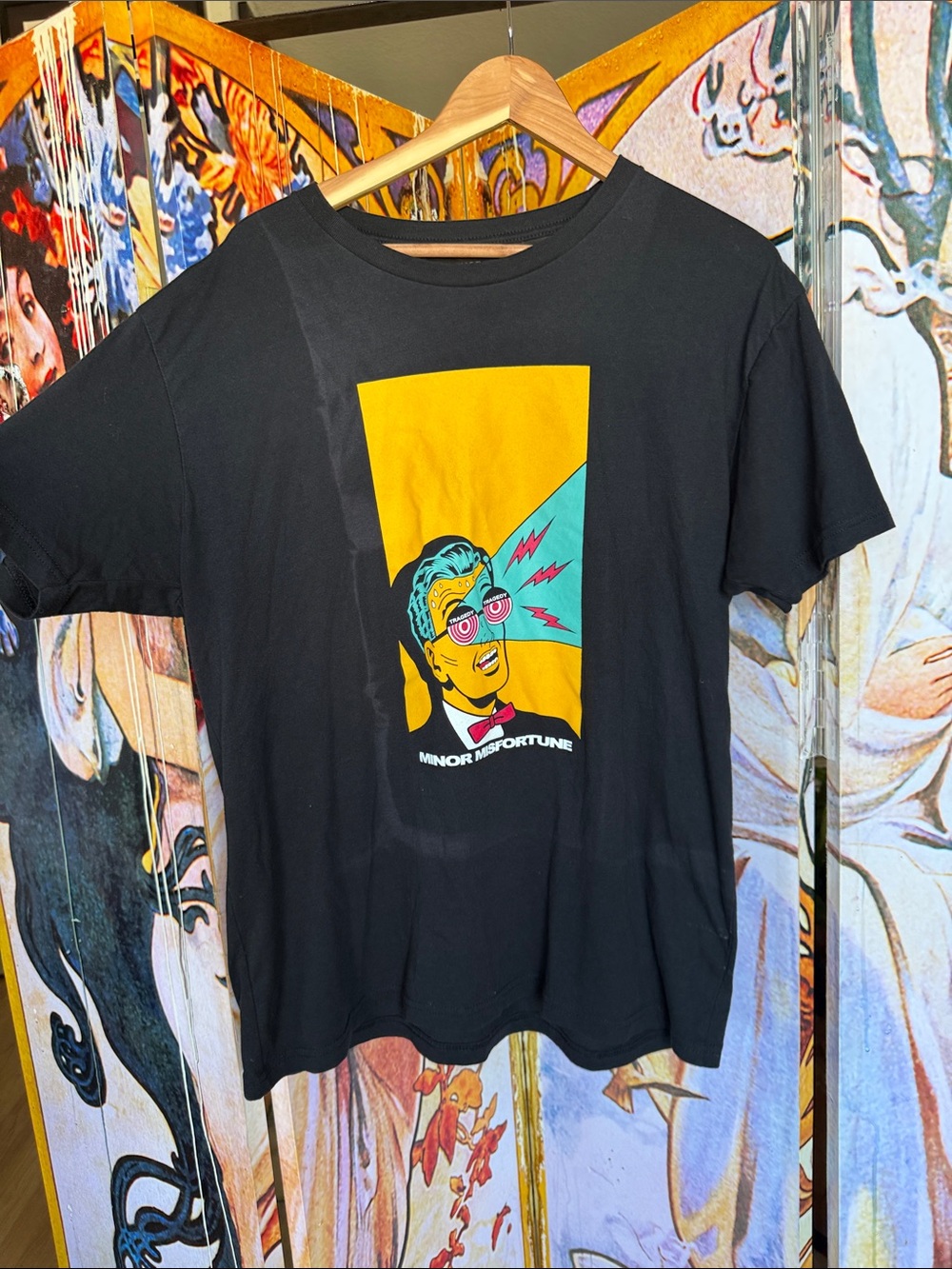 Men's Black Graphic Short-Sleeve Tee